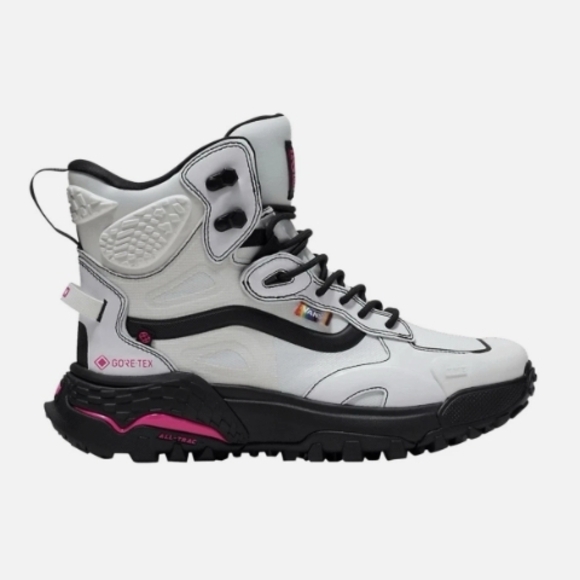 Vans Other - New Vans MTE Crestline Adv Goretex Men’s Size 10, Unisex Hiking Boot White Shoe